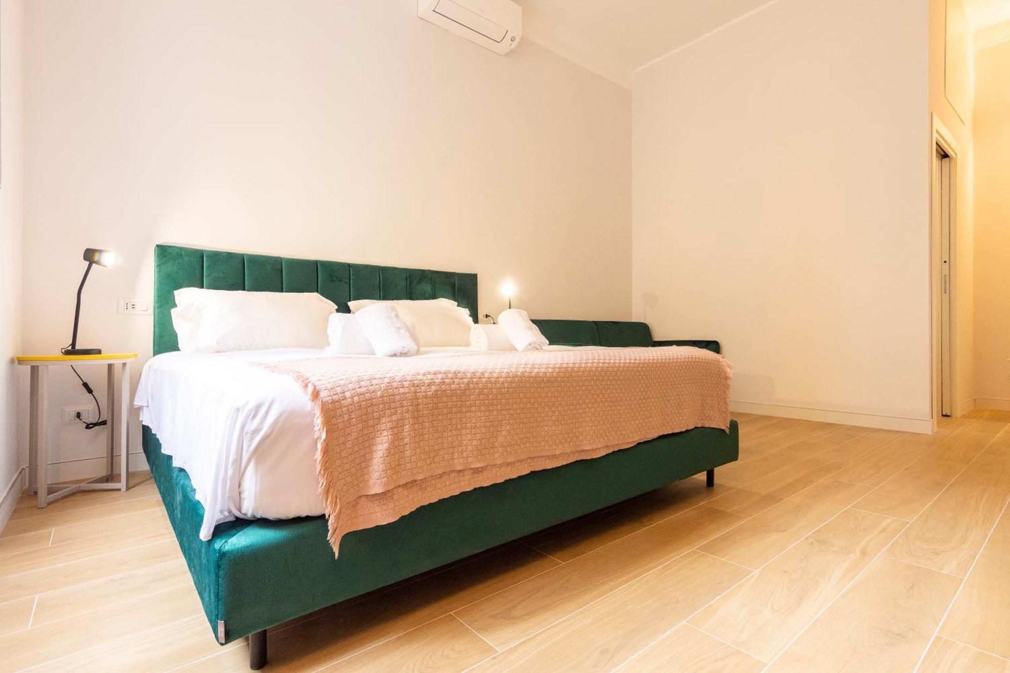 Italianflat - Navigli Suite Милано Екстериор снимка